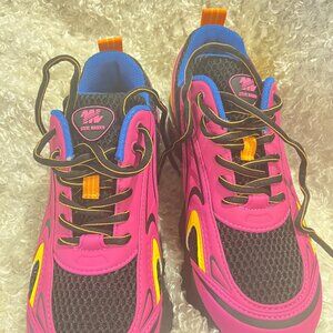 Steve Madden Sanders Neon Athletic Shoes Size 8 Never Worn No Tags (NWNT)